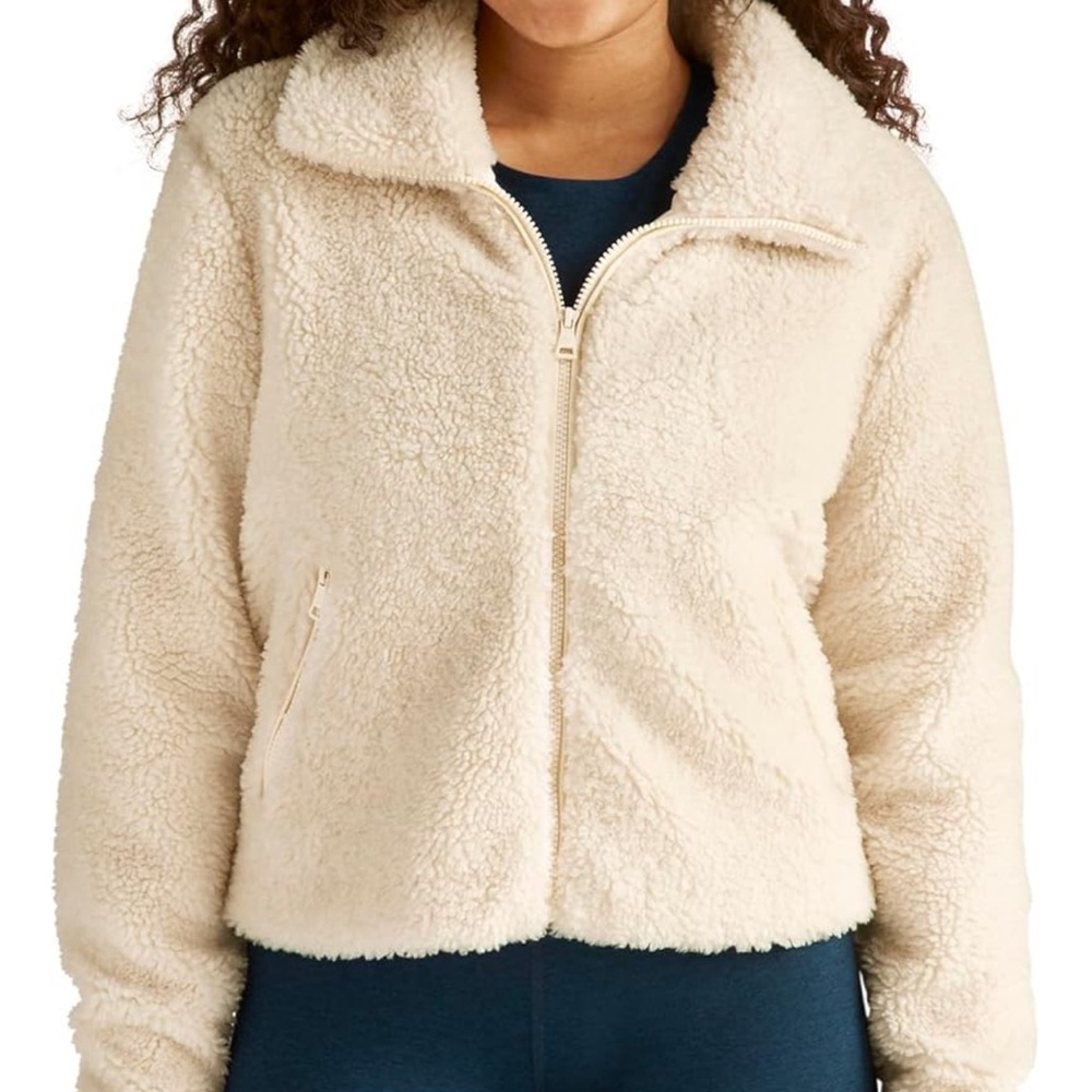 NWOT Beyond Yoga Cream Sherpa Jacket